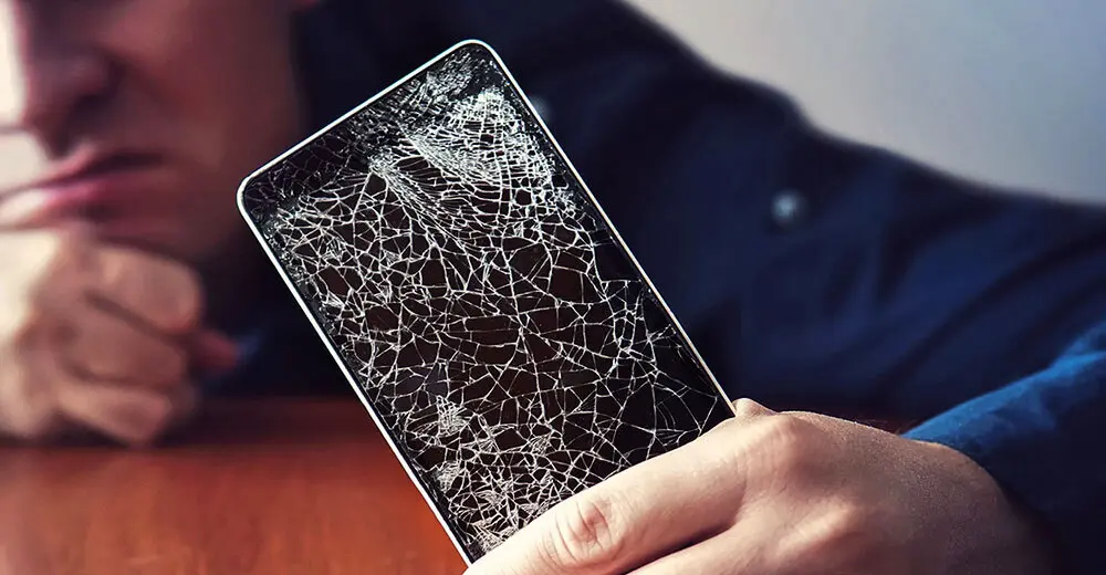 Phone-Cracked-Screens